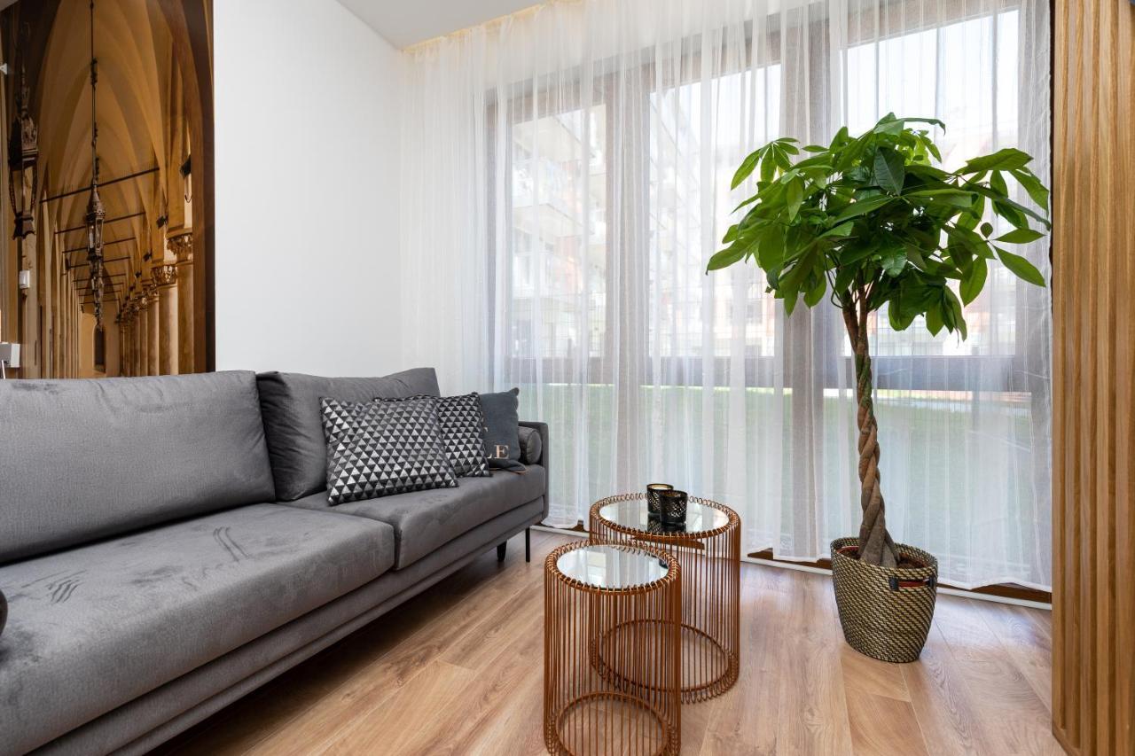 New Apartment, Private Patio Krakow Dış mekan fotoğraf